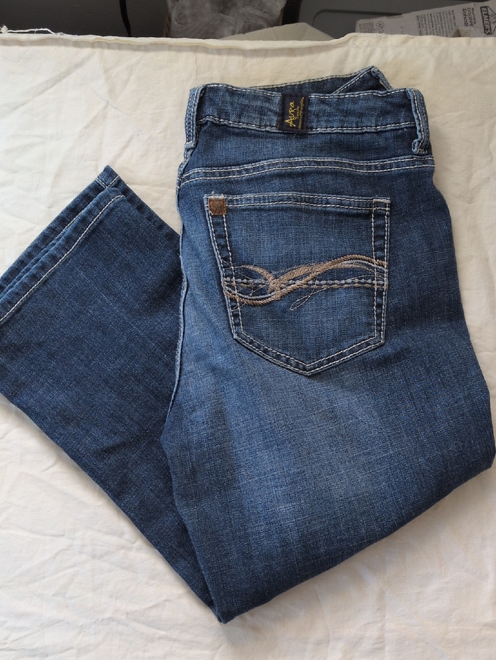 Ariat Blue Denim Jeans with Embroidered Back Pocket